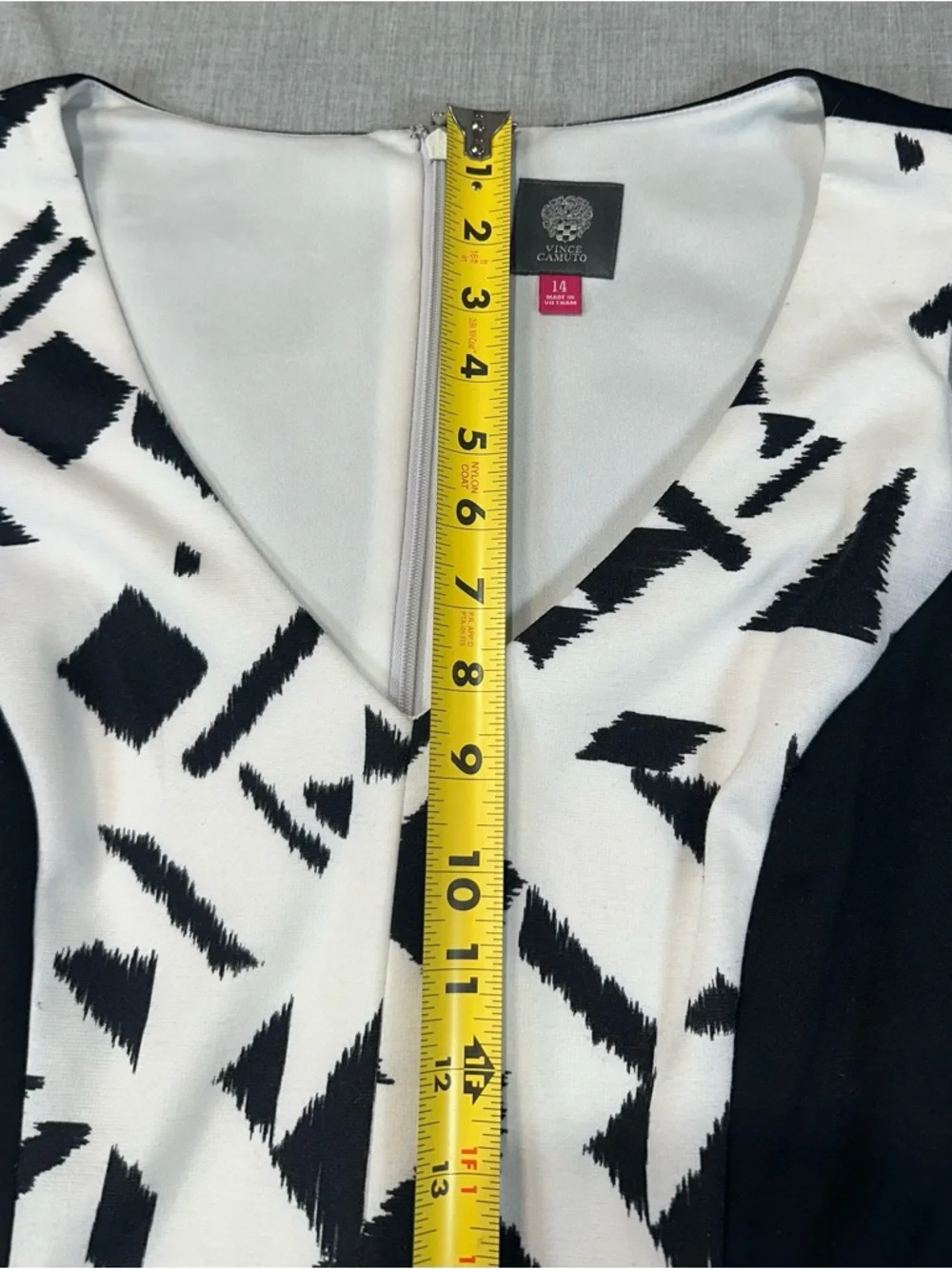 Vince Camuto Black and White Abstract Print Midi Dress Sz 14 - Picture 5 of 6